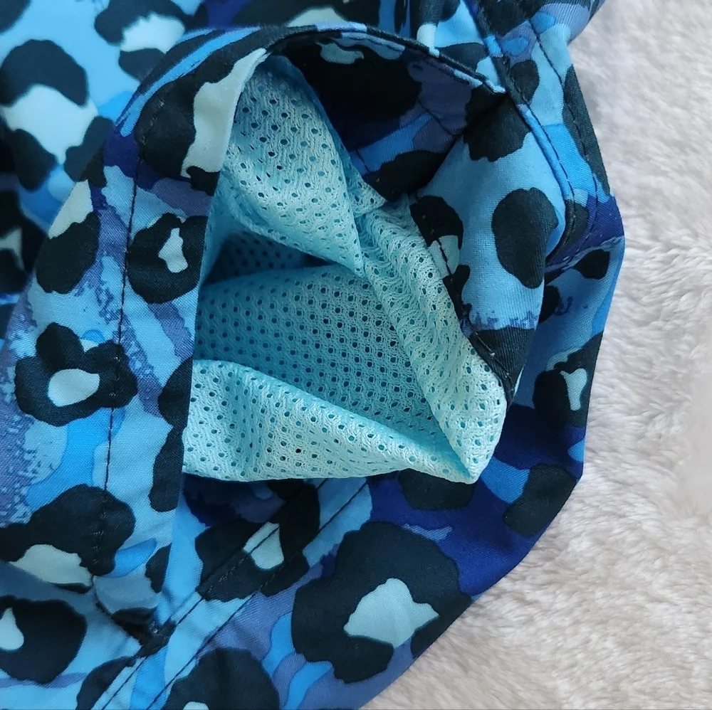 🌊 No Boundaries Men’s Blue Leopard Print Swim Shorts – Size Large (36–38), NWT